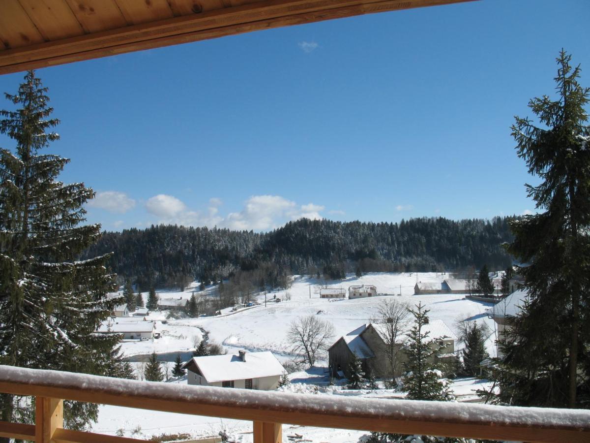 Les Loges Du Jura 4 Etoiles Apartment Nanchez Екстериор снимка